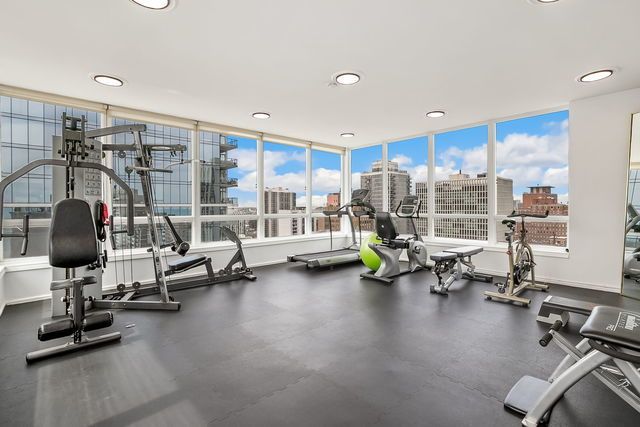 30 E ELM Street 14E, Chicago, IL 60611