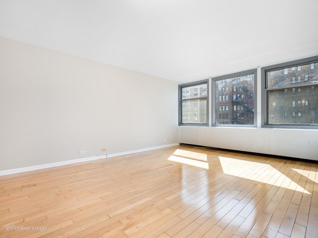 30 E ELM Street 14E, Chicago, IL 60611