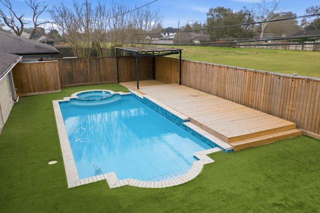 4847 Knickerbocker Street, Houston, TX 77035