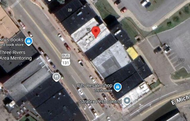 15 N Main Street, Three Rivers, MI 49093