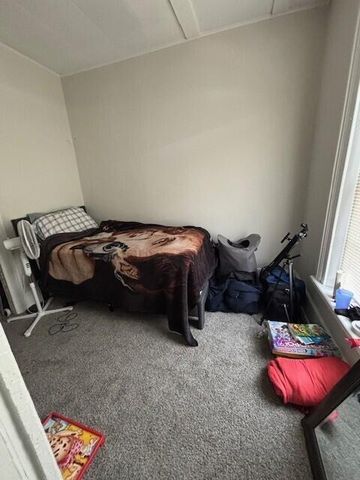 15 N Main Street, Three Rivers, MI 49093