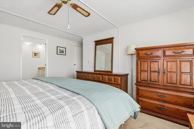 74 LONGWOOD PL, North Wales, PA 19454