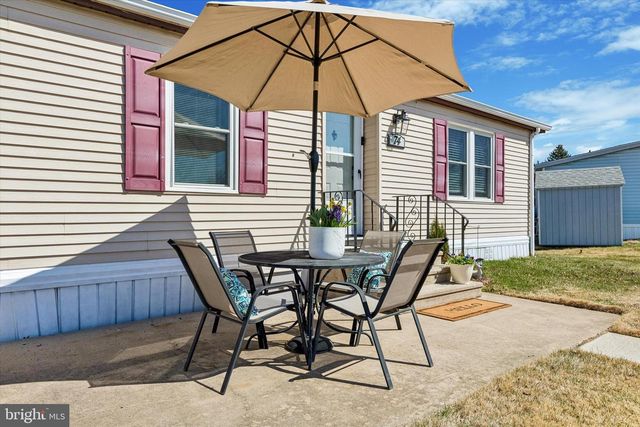 74 LONGWOOD PL, North Wales, PA 19454