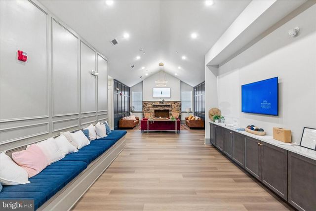 74 LONGWOOD PL, North Wales, PA 19454