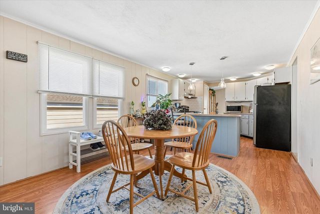 74 LONGWOOD PL, North Wales, PA 19454