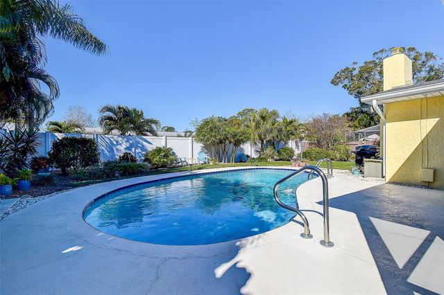 9078 134TH WAY, Seminole, FL 33776