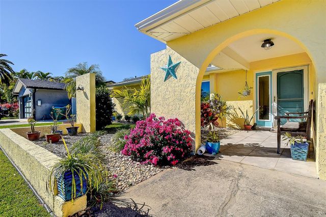 9078 134TH WAY, Seminole, FL 33776