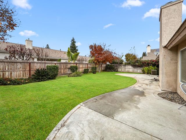 7583 N State Street, Fresno, CA 93722