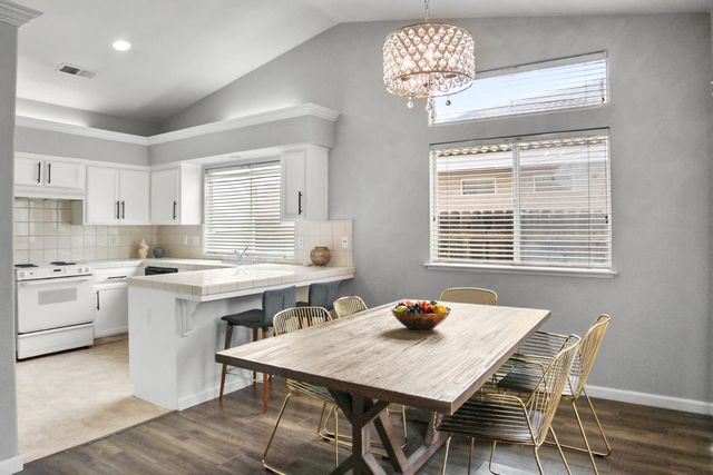 7583 N State Street, Fresno, CA 93722