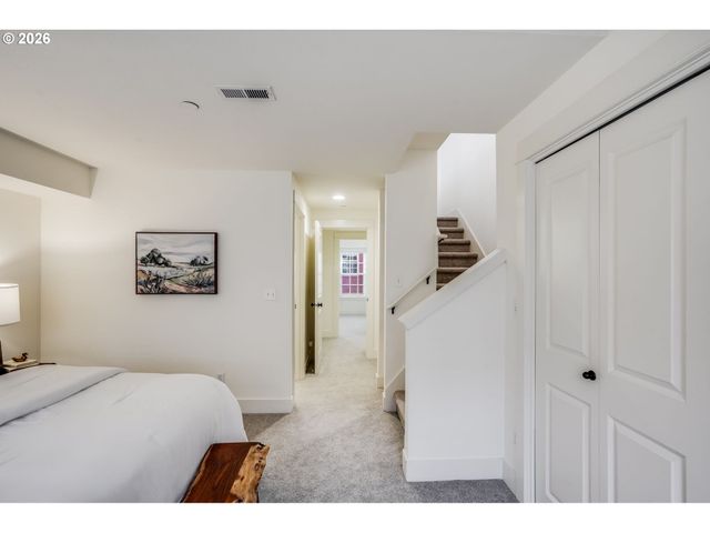 562 2ND St, Lake Oswego, OR 97034