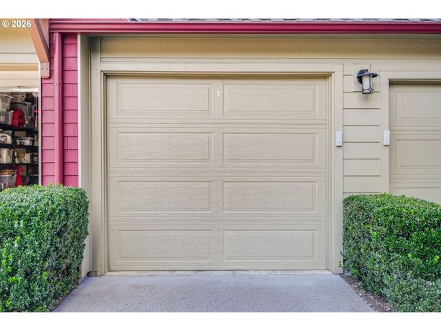 562 2ND St, Lake Oswego, OR 97034