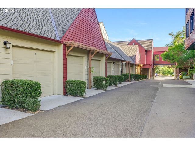562 2ND St, Lake Oswego, OR 97034
