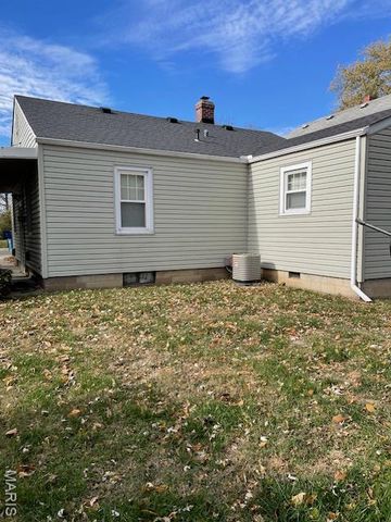 216 S Chestnut Street, Collinsville, IL 62234