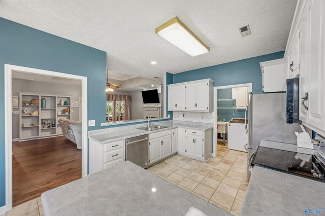 102 Silver Tail Lane SW, Huntsville, AL 35824