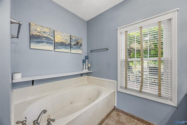 102 Silver Tail Lane SW, Huntsville, AL 35824