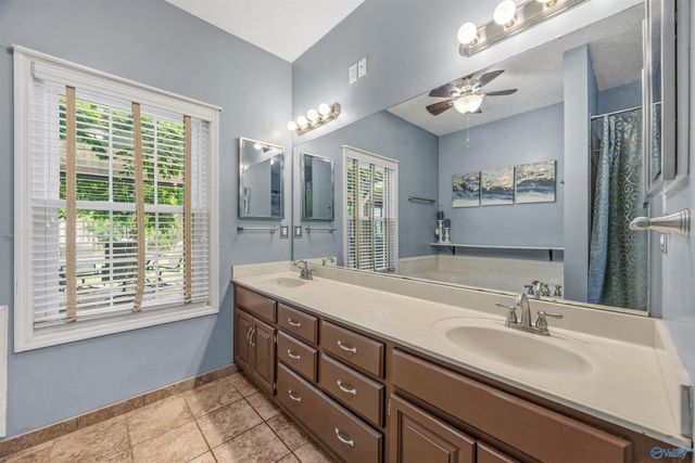 102 Silver Tail Lane SW, Huntsville, AL 35824