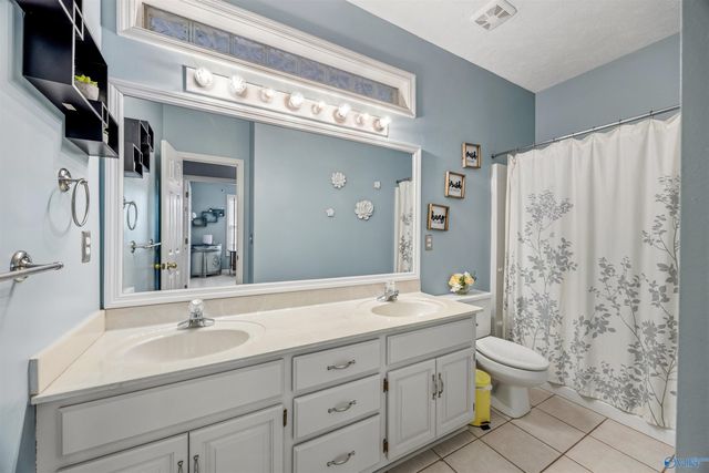 102 Silver Tail Lane SW, Huntsville, AL 35824