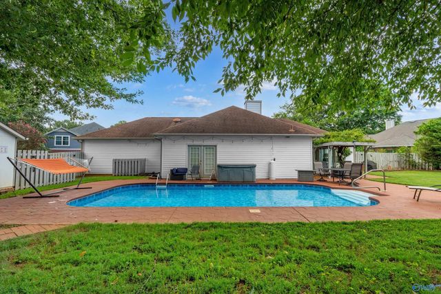 102 Silver Tail Lane SW, Huntsville, AL 35824