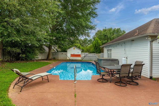 102 Silver Tail Lane SW, Huntsville, AL 35824