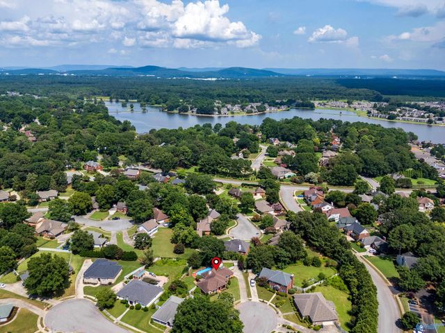 102 Silver Tail Lane SW, Huntsville, AL 35824