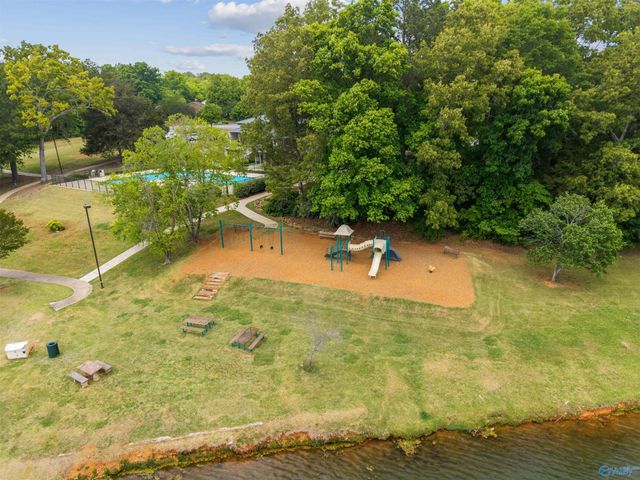 102 Silver Tail Lane SW, Huntsville, AL 35824