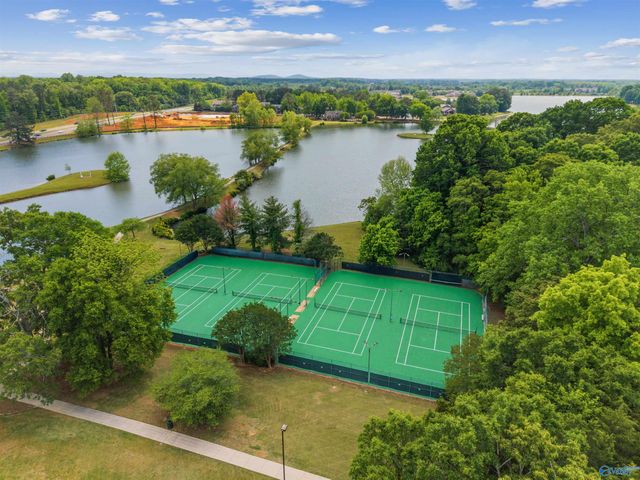 102 Silver Tail Lane SW, Huntsville, AL 35824