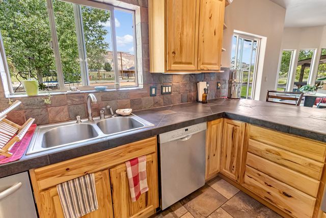 3468 F Road, Clifton, CO 81520