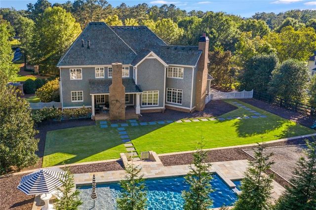 900 Crabapple Hill, Alpharetta, GA 30004