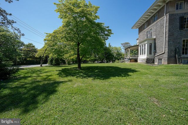 5 E CHESTNUT HILL AVE, Philadelphia, PA 19118
