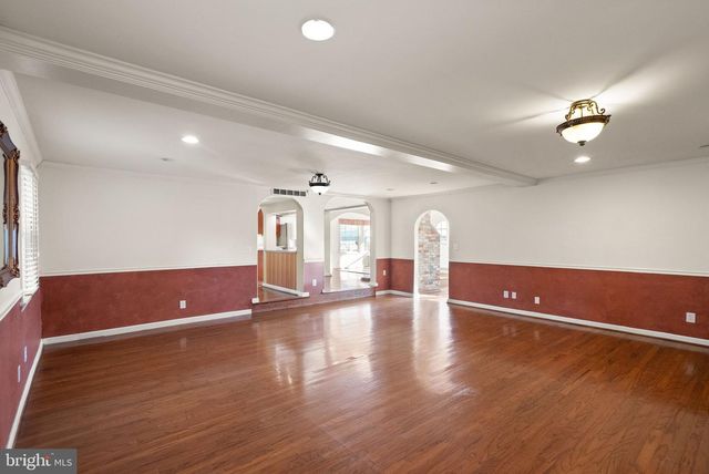 10733 PARKGATE DR, Nokesville, VA 20181