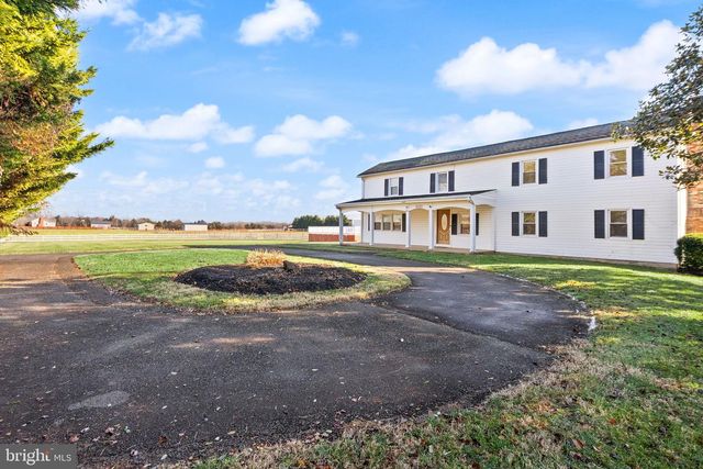 10733 PARKGATE DR, Nokesville, VA 20181