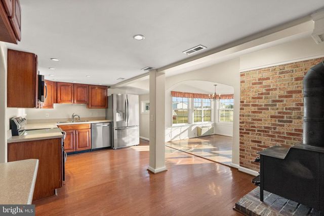 10733 PARKGATE DR, Nokesville, VA 20181