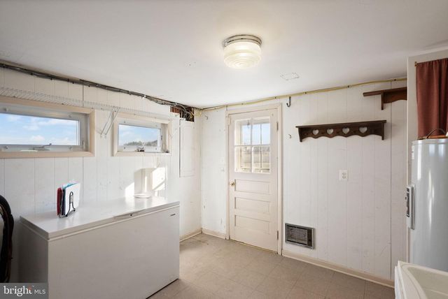 10733 PARKGATE DR, Nokesville, VA 20181