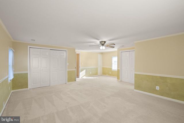 10733 PARKGATE DR, Nokesville, VA 20181