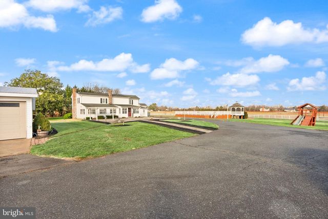 10733 PARKGATE DR, Nokesville, VA 20181