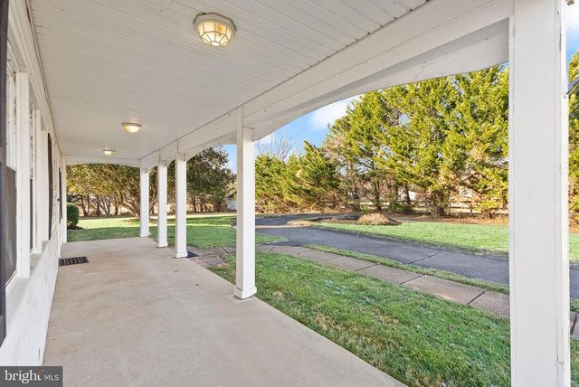 10733 PARKGATE DR, Nokesville, VA 20181