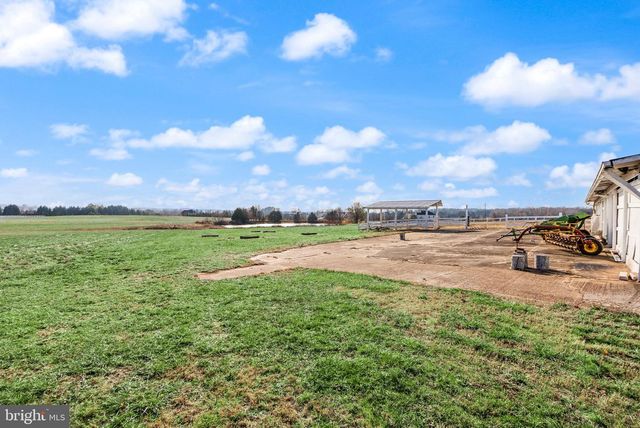 10733 PARKGATE DR, Nokesville, VA 20181