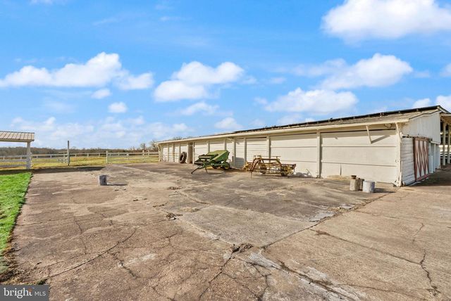 10733 PARKGATE DR, Nokesville, VA 20181