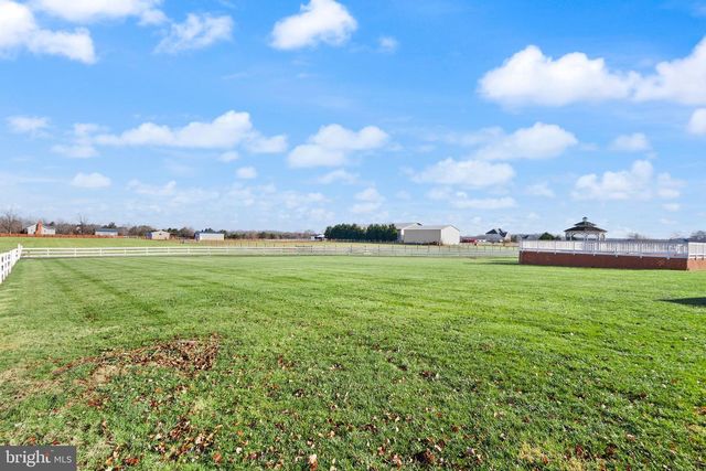 10733 PARKGATE DR, Nokesville, VA 20181