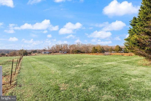 10733 PARKGATE DR, Nokesville, VA 20181