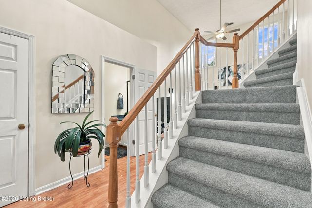 5003 Middlesex Dr, Louisville, KY 40245