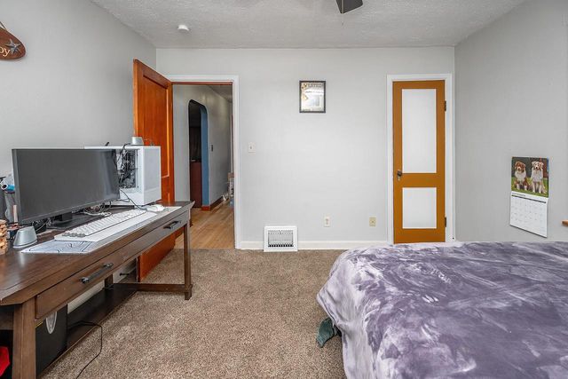 511 N Washington AVENUE, Waukesha, WI 53188