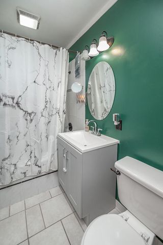 511 N Washington AVENUE, Waukesha, WI 53188