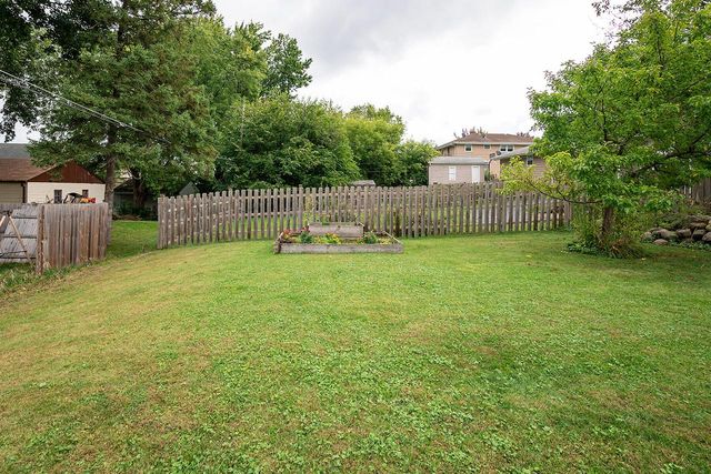 511 N Washington AVENUE, Waukesha, WI 53188