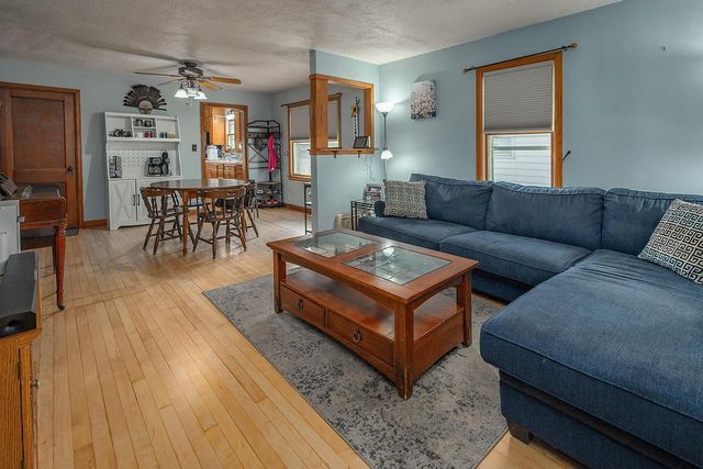 511 N Washington AVENUE, Waukesha, WI 53188