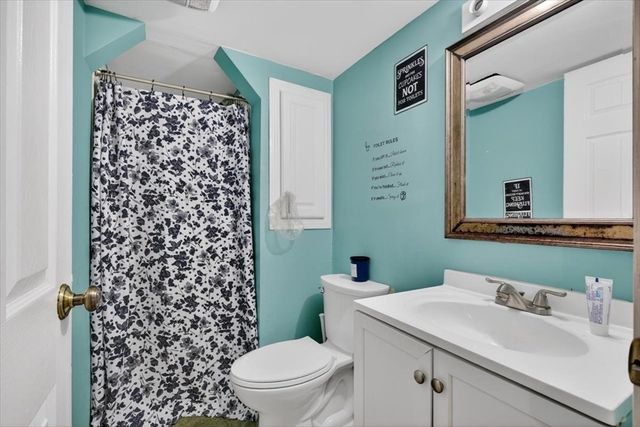 596 Ash St, Brockton, MA 02301