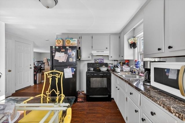 596 Ash St, Brockton, MA 02301