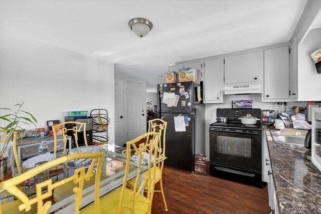 596 Ash St, Brockton, MA 02301