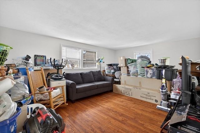 596 Ash St, Brockton, MA 02301