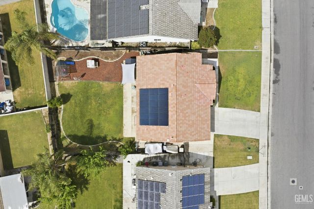 4301 Pacific Grove Court, Bakersfield, CA 93312